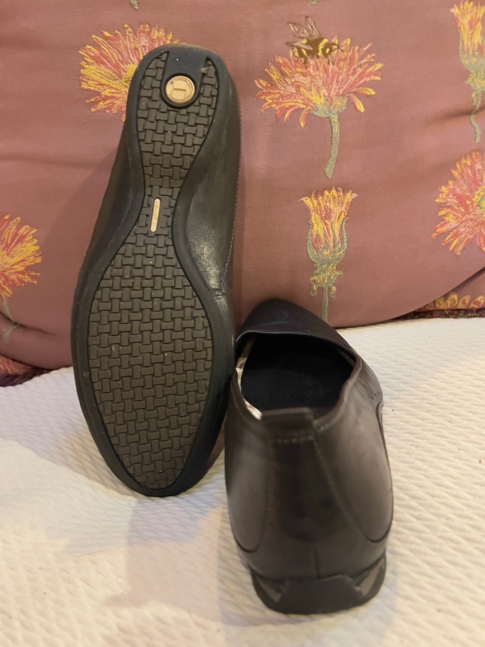 Cole Haan Black Leather Air Tali Ballet Flat with Nike Air Tech, Size 6B
